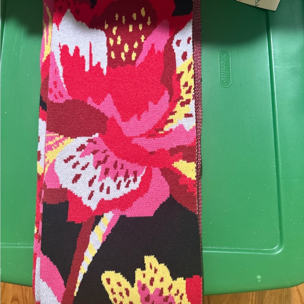 Farm Rio Flower Scarf NWT Brilliant colors, long substantial keep you warm Cozy